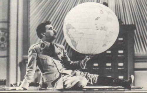 O dono do mundo - Chaplin